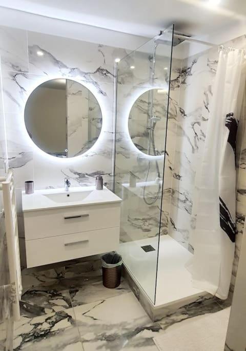 La Bonne Etoile Marseille ! Hebergement Romantique ! Jacuzzi Et Piscine Zewnętrze zdjęcie