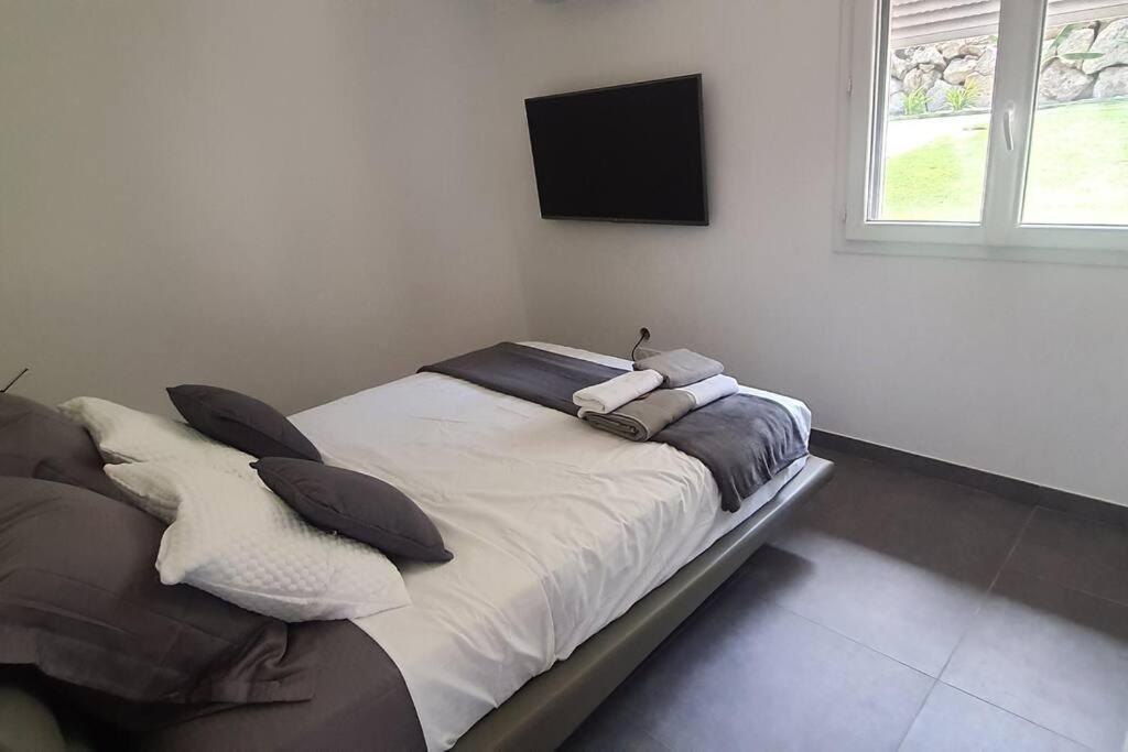 La Bonne Etoile Marseille ! Hebergement Romantique ! Jacuzzi Et Piscine Zewnętrze zdjęcie