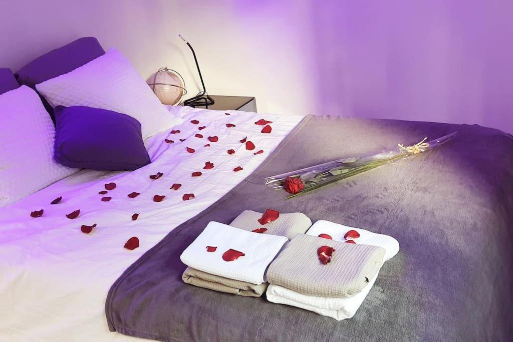 La Bonne Etoile Marseille ! Hebergement Romantique ! Jacuzzi Et Piscine Zewnętrze zdjęcie